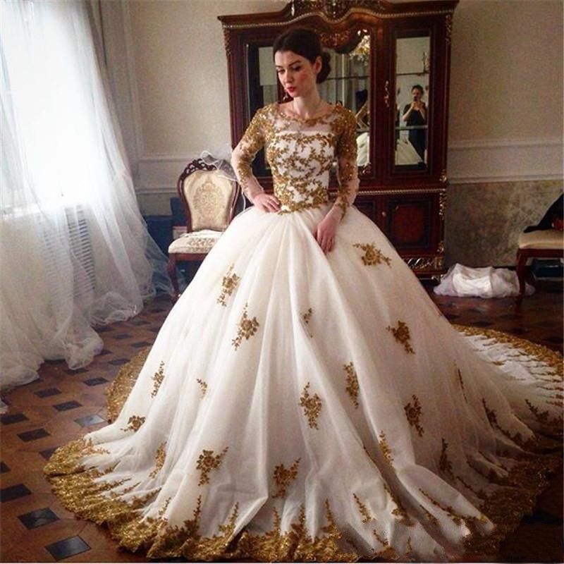 Acquistare Abiti Da Arabia Saudita Gold And White Wedding Manica Lunga  Sfera Musulmano Vestito Da Cerimonia Nuziale Del Gioiello In Rilievo Piano  Lunghezza Organza Abiti Da Sposa Economico | Consegna Veloce E