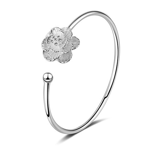 beautiful silver bangles