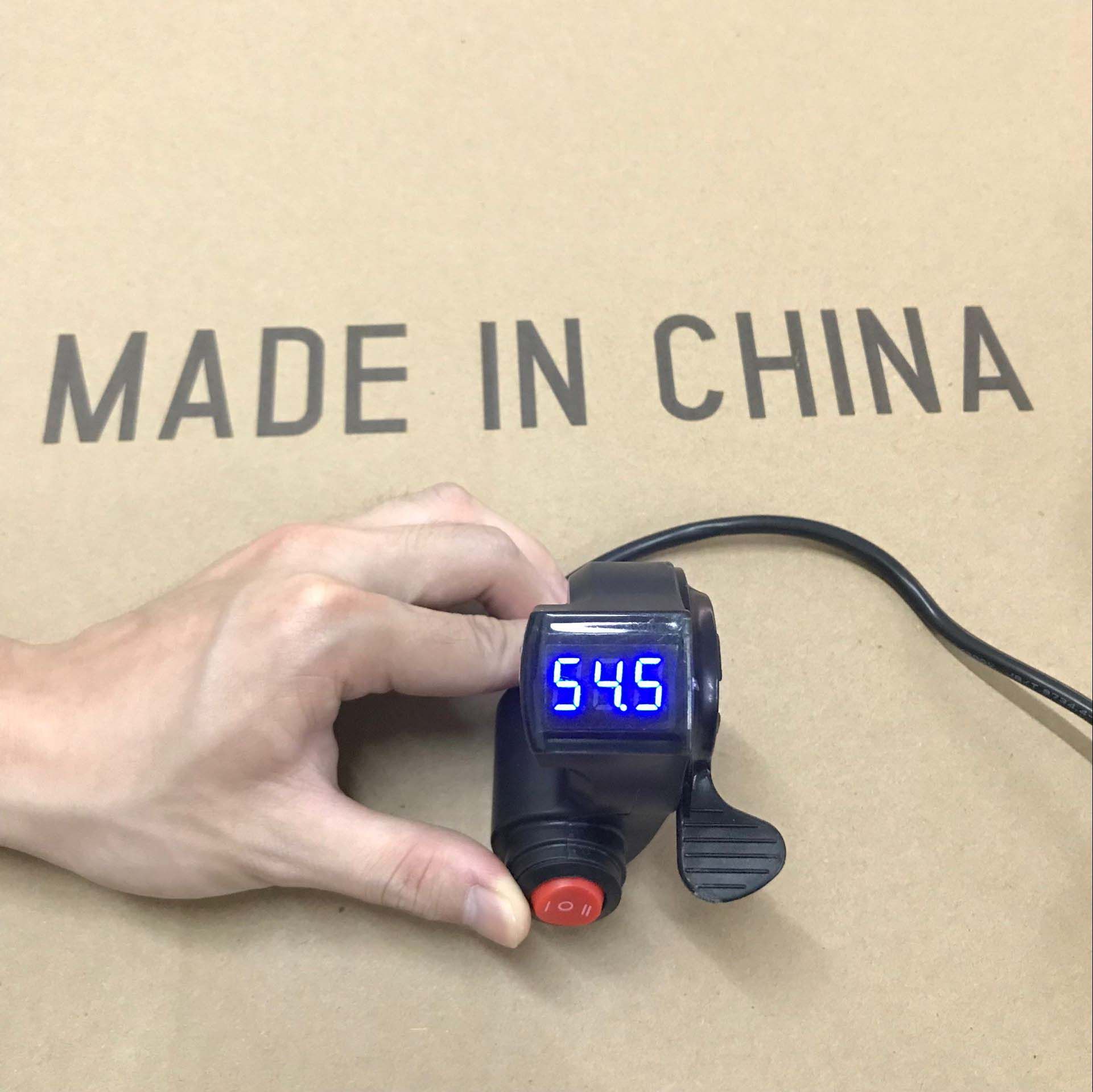 BICI ELETTRICA SCOOTER Thumb Throttle Display Tensione della Batteria Potenza Interruttore A CHIAVE