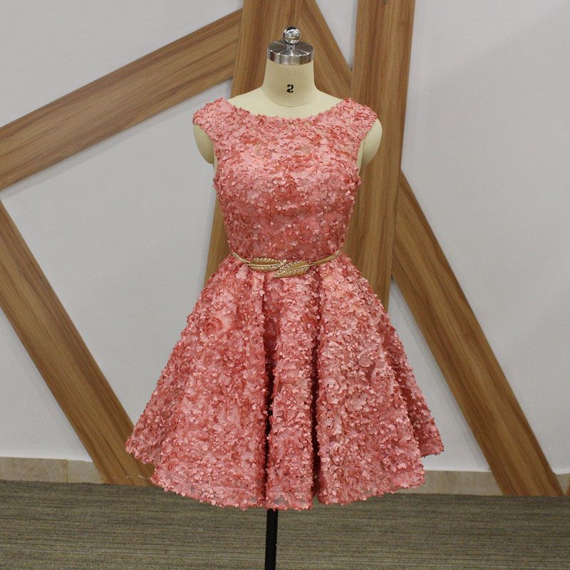 Compra Diseñador De Vestidos Cortos Del Nuevo De La Llegada 2020 Del  Partido Del Regreso Al Hogar Elegante Hinchada Longitud De La Rodilla  Vestidos De Encaje Hasta Volver Baratos Vestidos Semi Formal