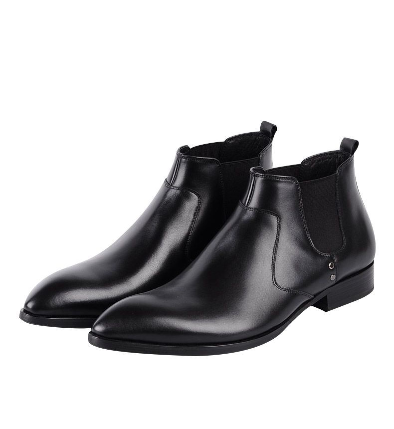 black pointed toe chelsea boots