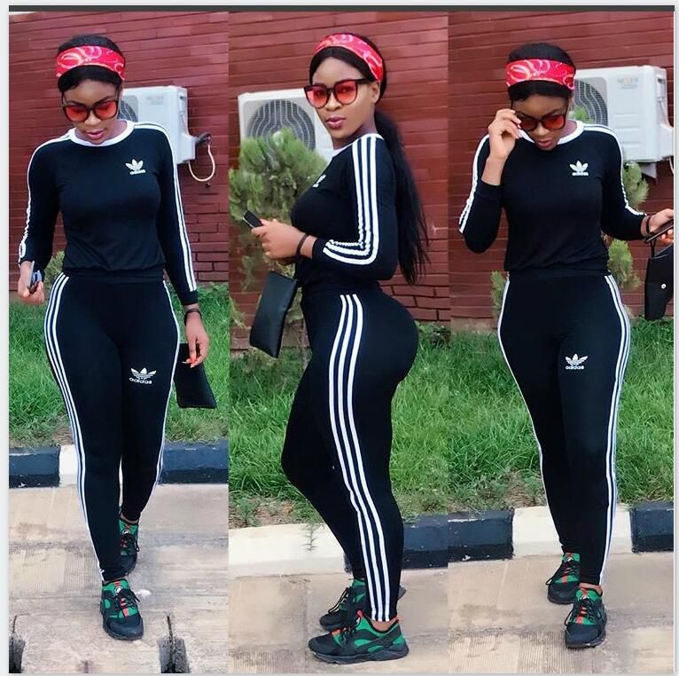 ladies sports tracksuit