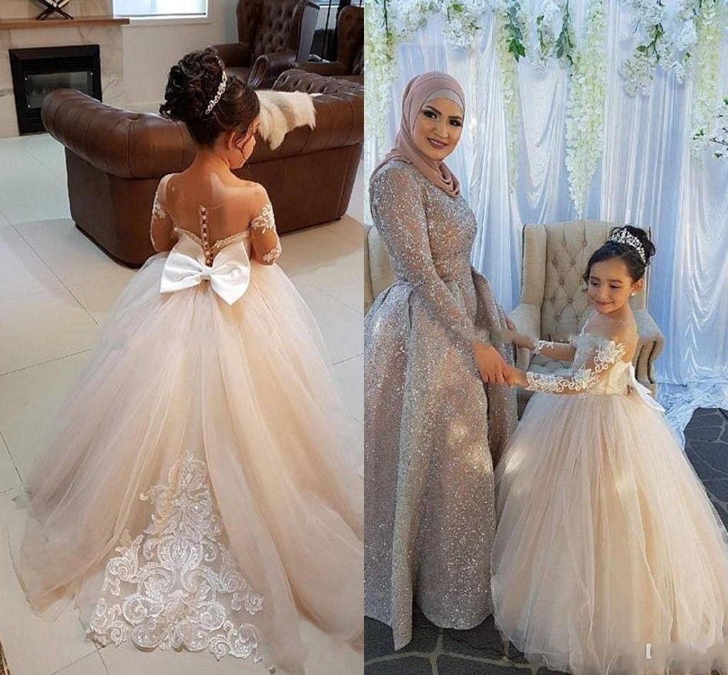 2019 Cute Flower Girl Dresses For Weddings Long Sleeve Sheer Neck Sweep Train Appliques Bow Child Birthday Party Gowns First Communion Dress 2019 Cute Flower Girl Dresses For Weddings Long Sleeve Sheer Neck Sweep Train Appliques Bow Child Birthday Party Gowns First Communion Dress