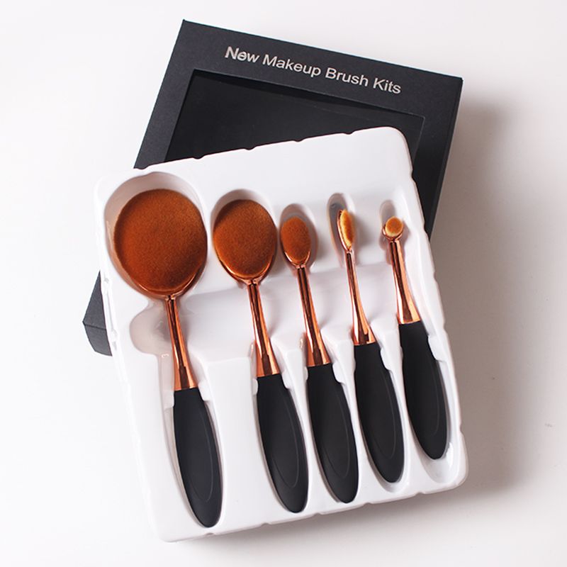 oval cosmetic brushes