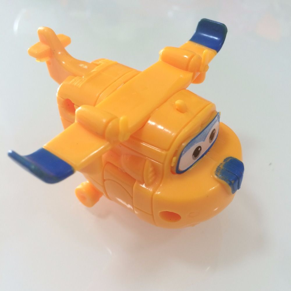 airplane robot toy