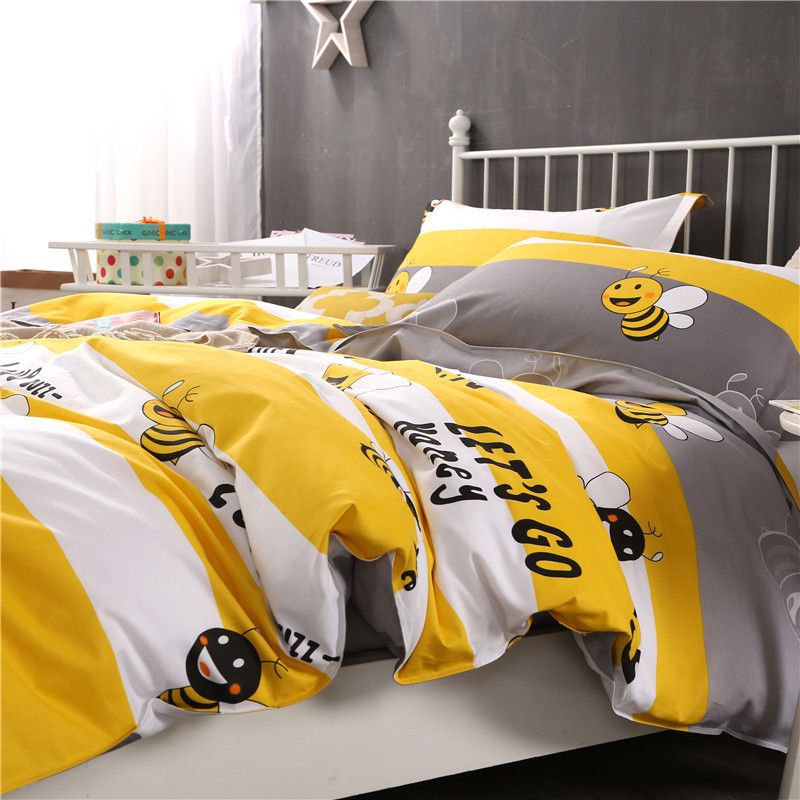 Winter Childrens Bedding Set Cartoon Bee Pattern Geometry Striped