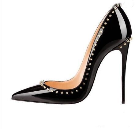 ladies black pointed shoes