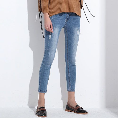 skinny leg denim capris