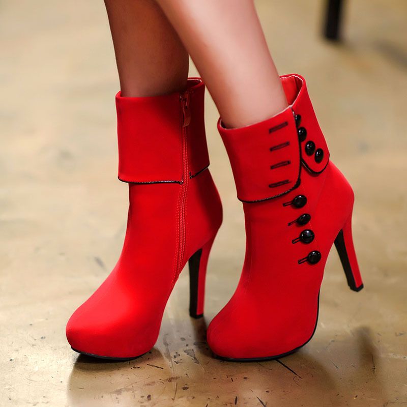 red boots no heel