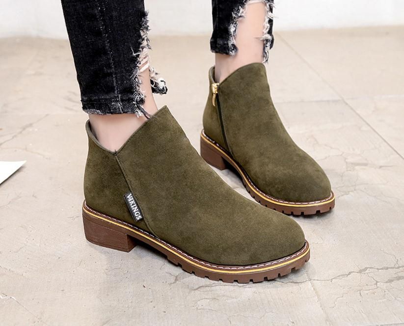 Acheter 2018 Bottes À Talon Plat Femme Printemps Et En Automne Martin Martin Épais Avec Un Tube Court Bottes Femme Bottes Nues Chaussures Étudiant De 13,26 € Du Cbt5588 | DHgate.Com