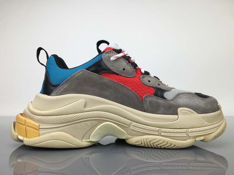 Großhandel Mit Tasche Beste 2018 Top Qualität A +++ Grau Rot Paris Triple S Turnschuhe Männer Frauen Laufschuhe Sportschuhe Größe 36 45 Von Großhandel Mit Tasche Beste 2018 Top Qualität A +++ Grau Rot Paris Triple S Turnschuhe Männer Frauen Laufschuhe Sportschuhe Größe 36 45 Von