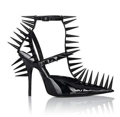 spiked pumps