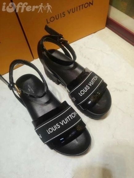 louis vuitton laureate platform sandal