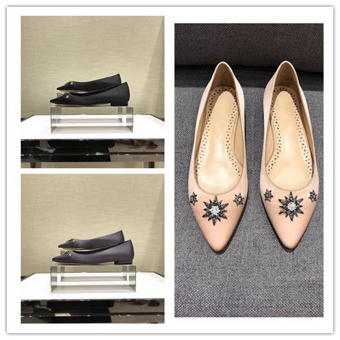 pointed pumps flat