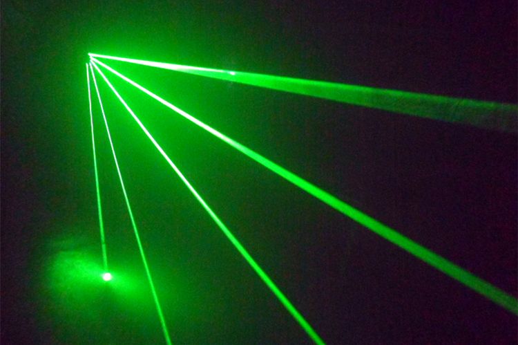 green laser light show