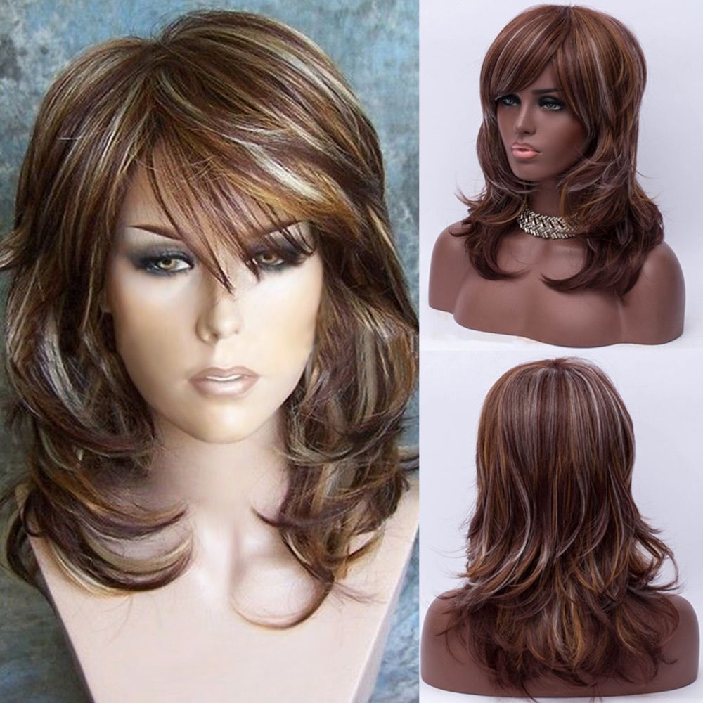 Grosshandel Medium Side Bang Hervorgehobene Layered Leicht Gelockt Synthetische Perucke Bob Perucke Braunes Haar Blonde Highlights Synthetische Layered