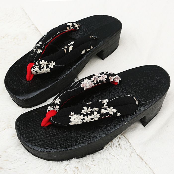 Women Summer Flip Flop Japanese Geta Wooden Slipper Cosplay Geta Flat Sandal