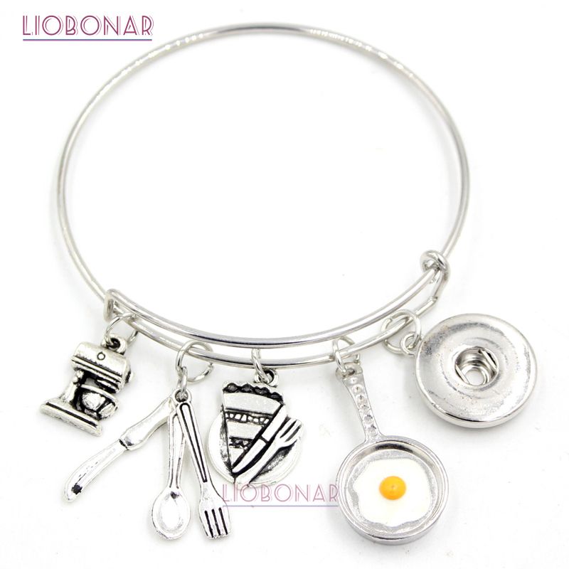 Venta al mayor Snap Jewelry Chef Pulsera Utensilio Hornear Cocinar Freír Huevo Pan Charms Brazalete