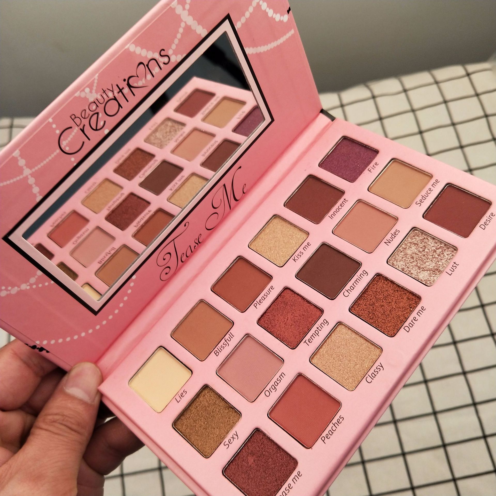 Nuevas creaciones de Beauty Tease Me Paleta de sombras de ojos 18 Colores Brillo Sombra de Nuevas creaciones de Beauty Tease Me Paleta de sombras de ojos 18 Colores Brillo Sombra de
