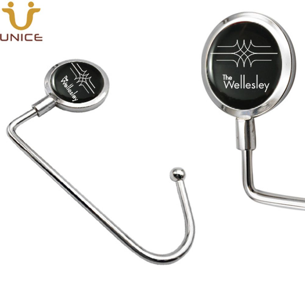 magnetic purse holder