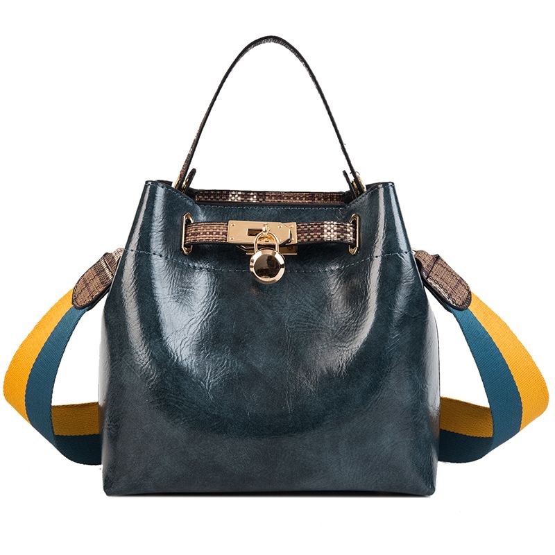 trendy designer handbags 2018