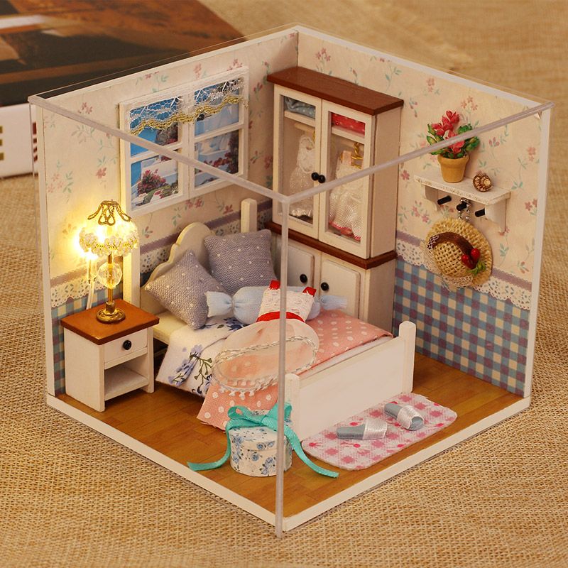 mini dollhouse furniture