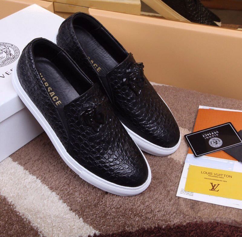 scarpe da ginnastica eleganti con pizzo