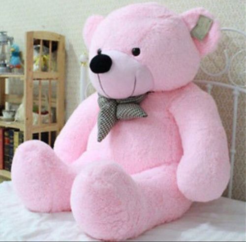 ours en peluche rose geant