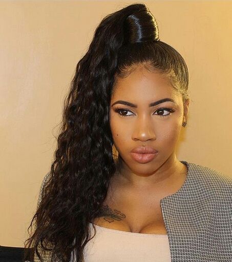 Simple And Easy Long Curly Ponytail Hairstyle For Black Women Wrap