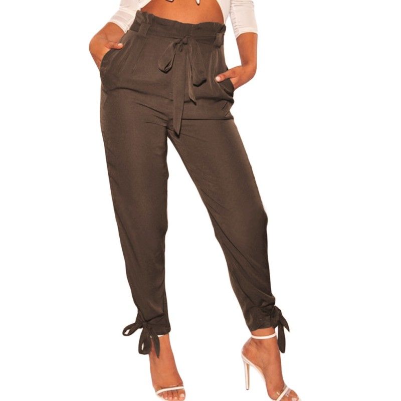 calça amarrada na cintura nome