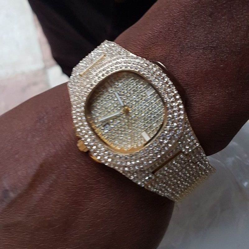 Orologi Da Uomo Guarda Il Top Iced Out Orologio Gold Diamond Orologio Uomo  Quadrato Quadrato Orologio Da Polso Impermeabile Relogio Masculino Da 20,8  € | DHgate Italy