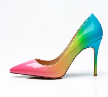 Tacones aguja pierden protagonismo en los roperos de EEUU | | Analitica.com