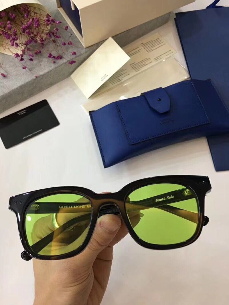 sunglasses with v on side