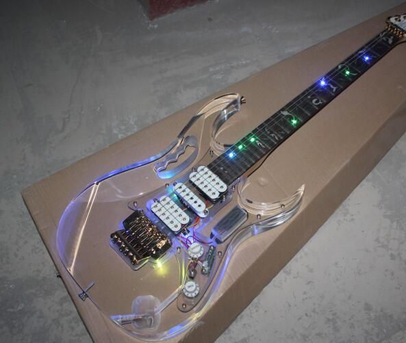 Compra 2018 Nuevo Acrílico Cuerpo Transparente Colorido LED Diapasón De  Palisandro Maple Neck Guitarra Eléctrica Guitarra Barato | Entrega Rápida Y  Calidad | Es.Dhgate