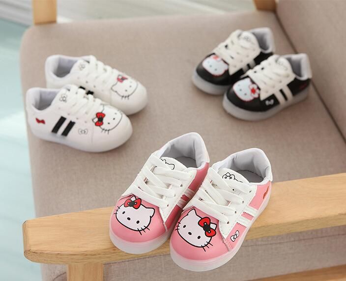 hello kitty tennis shoes