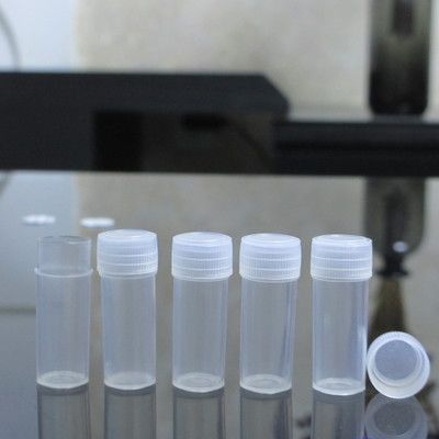 mini plastic bottles