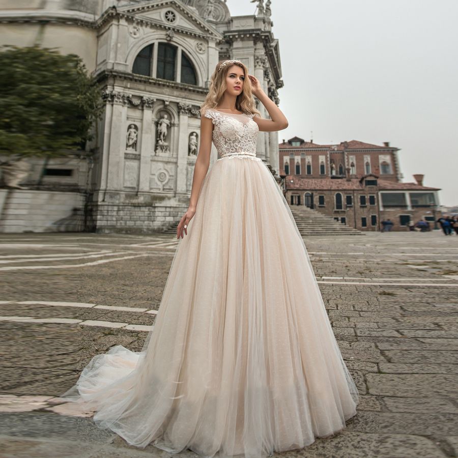 Acquistare Bellissima A Line Champagne Abiti Da Sposa Vita Alta, Manica Cap  Con Scoop Tulle Abiti Da Sposa Illusione Indietro Con Pulsante Nuovo Stile  2212 Economico | Consegna Veloce E Qualità | DHgate Italy