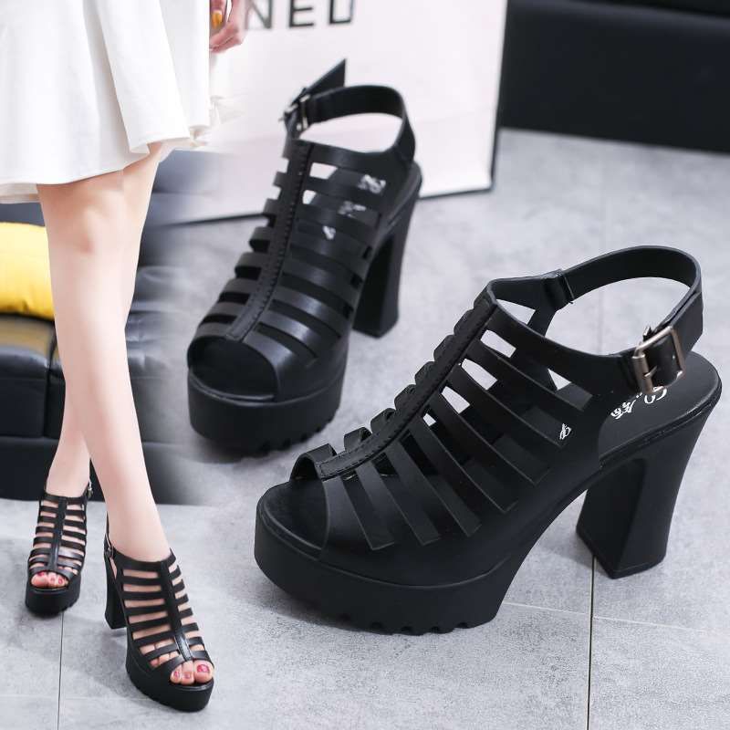 trendy sandals 2018