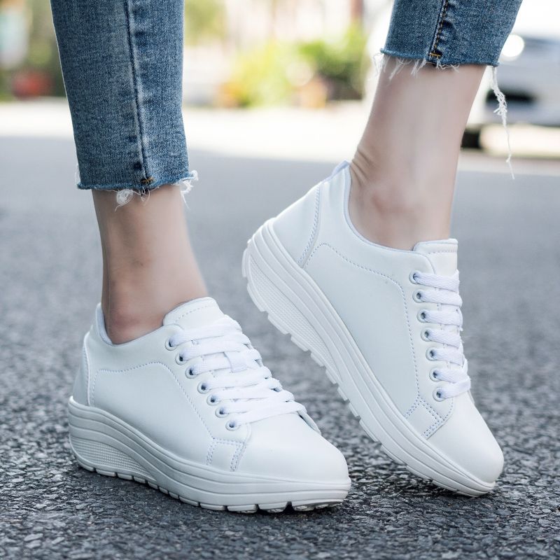 Compre Sapatos De Fitness Tamanho Grande Das Mulheres Ao Ar Livre Feminino  Agitar Sapatos Aumento Da Altura Preto Branco Tênis Slim Antiderrapante  Esporte Tênis Barato | Entrega Rápida E Qualidade | Pt.Dhgate