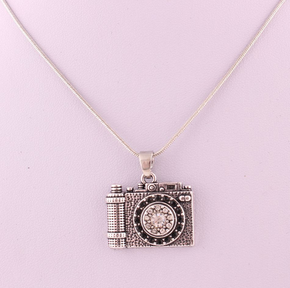 Cute Vintage Inspired Camera Necklace Bling Jewelry