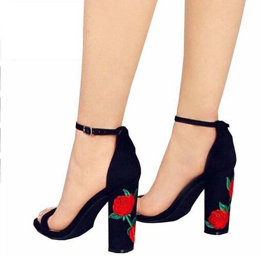 zapatos de tacon de moda