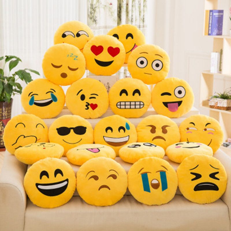 2018 Hot Sell New Arrival Emoji Pillow Cushion Decoration