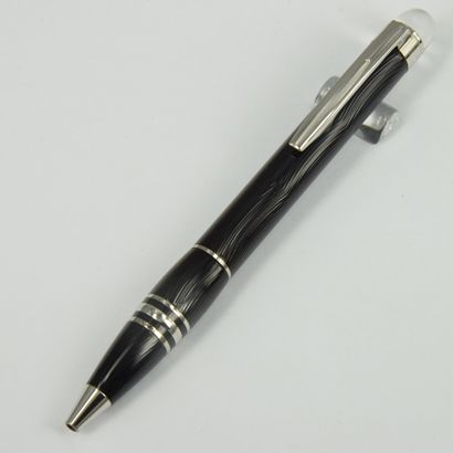 black wave ballpoint pen