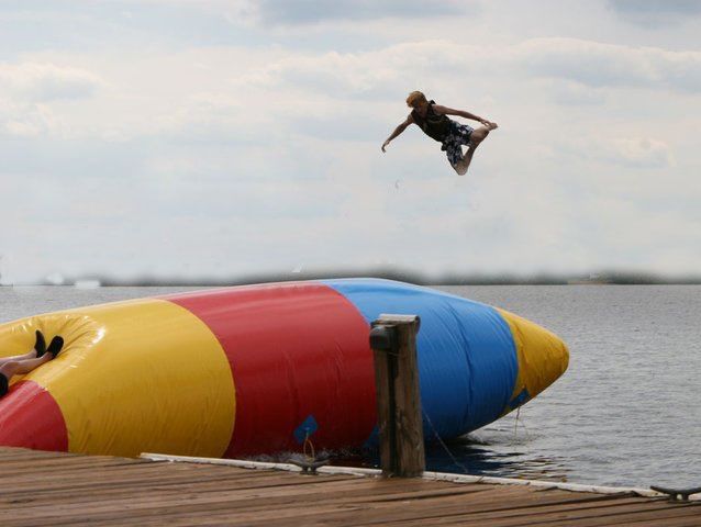 water jumping pillow