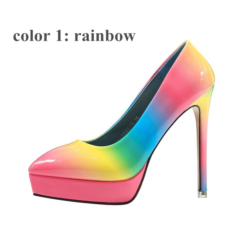 scarpe colorate con tacco