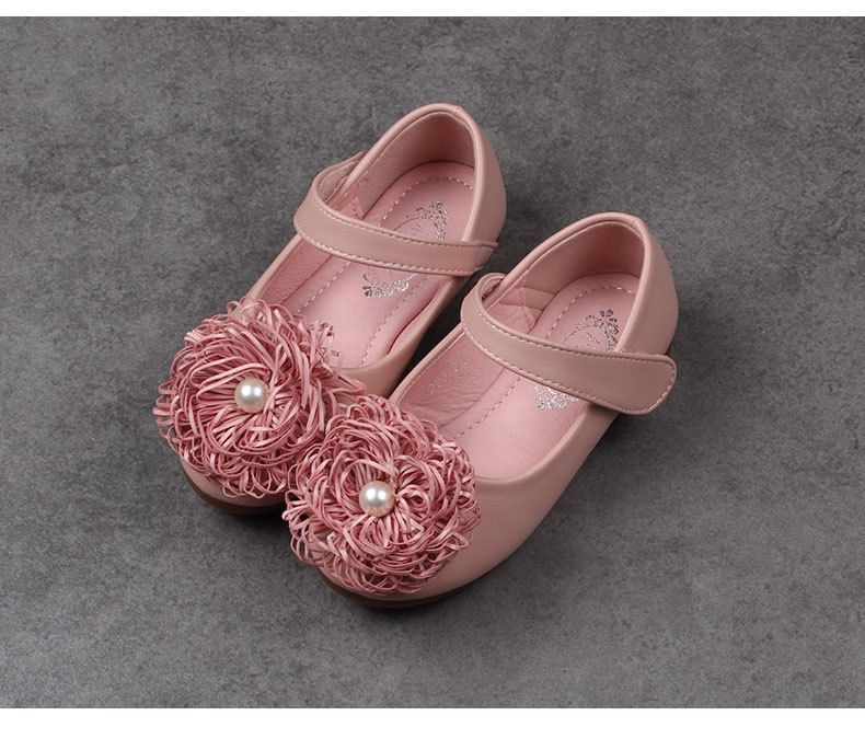 sapato de criança de 6 anos