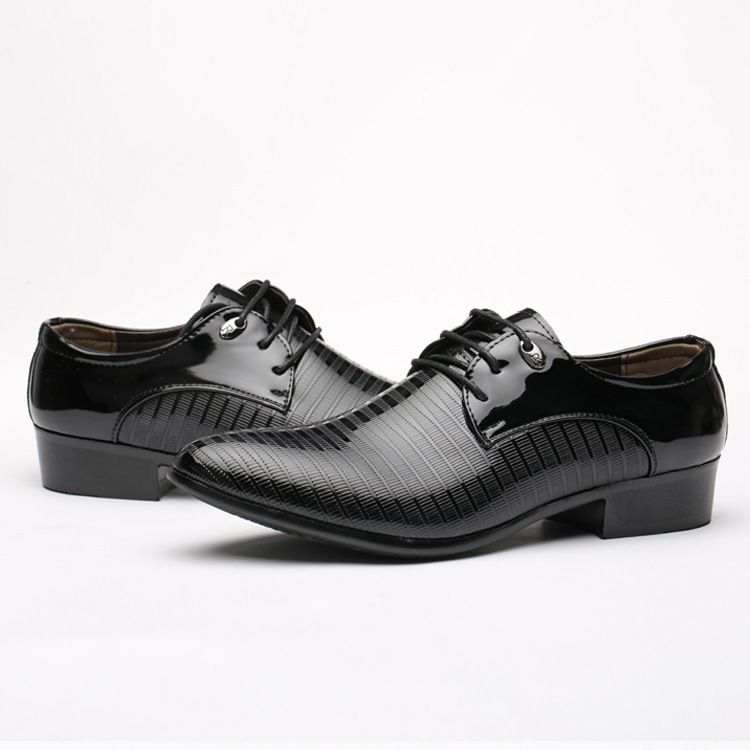 Großhandel Formelle Schuhe Aus Lackleder Herren Büro Schuhe Männer Hochzeit Schuhe Geschnitzt Ober 48 Klassische Italienische Marke Zapatos Hombre Großhandel Formelle Schuhe Aus Lackleder Herren Büro Schuhe Männer Hochzeit Schuhe Geschnitzt Ober 48 Klassische Italienische Marke Zapatos Hombre