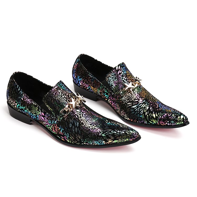 Großhandel 2018 Neue Herrenmode Druck Leder Freizeitschuhe Männer Müßiggänger Geschäft Freizeit Party Schuhe Mann Spitz Karriere Arbeit Mann Schuhe Großhandel 2018 Neue Herrenmode Druck Leder Freizeitschuhe Männer Müßiggänger Geschäft Freizeit Party Schuhe Mann Spitz Karriere Arbeit Mann Schuhe