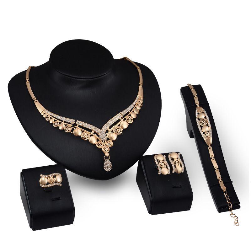 Dubai 18K Gold Pendant Deep V Necklace 
