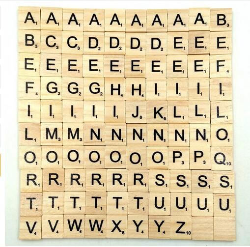 Keraiz 100 piezas de madera letras del alfabeto Azulejos educativo Scrabble 2 X 1.8 Cm 